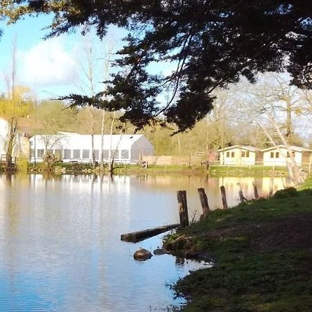 Domaine De L'Etanchet Hotell Saint-Hilaire-le-Vouhis Eksteriør bilde